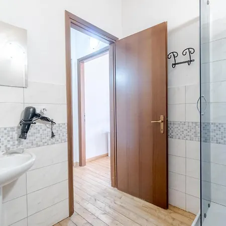 2 Bedroom Lovely In Tribogna