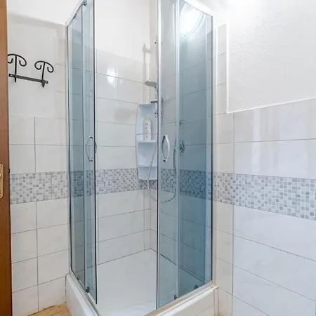 Holiday home 2 Bedroom Lovely In Tribogna