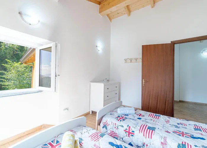 Prázdninový dům 2 Bedroom Lovely In Tribogna Ferrada di Moconesi