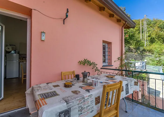 Prázdninový dům 2 Bedroom Lovely In Tribogna Ferrada di Moconesi