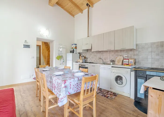 2 Bedroom Lovely In Tribogna Prázdninový dům Ferrada di Moconesi