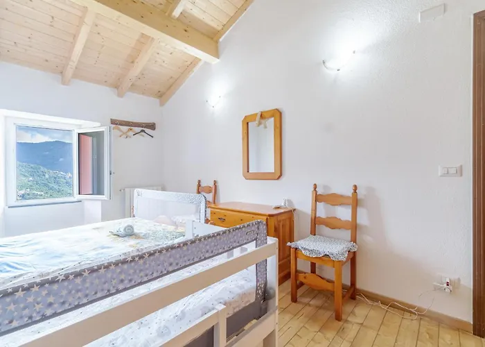 2 Bedroom Lovely In Tribogna Ferrada di Moconesi